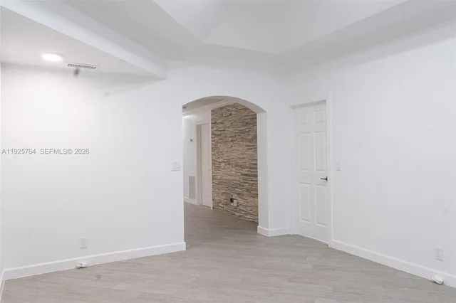 $4,800 | 5464 Northeast 3rd Avenue, Oakland Park, FL 33334