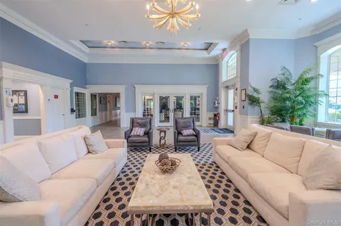 $2,198,000 | 11 Belvedere Court, Manhasset, NY 11030