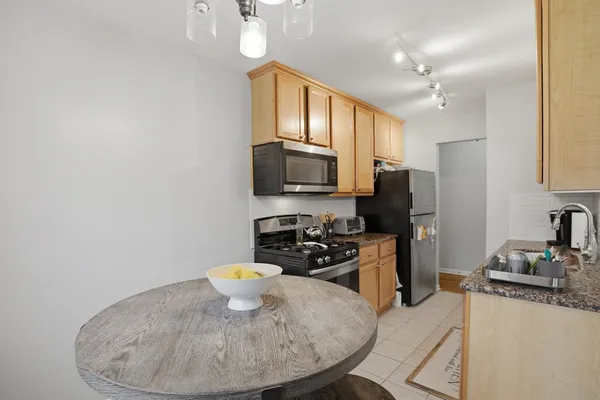 $149,000 | 3057 North Narragansett Avenue, Unit 9, Chicago, IL 60634