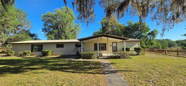 $1,400 | 15802 Southwest 103rd Avenue, Archer, FL 32618