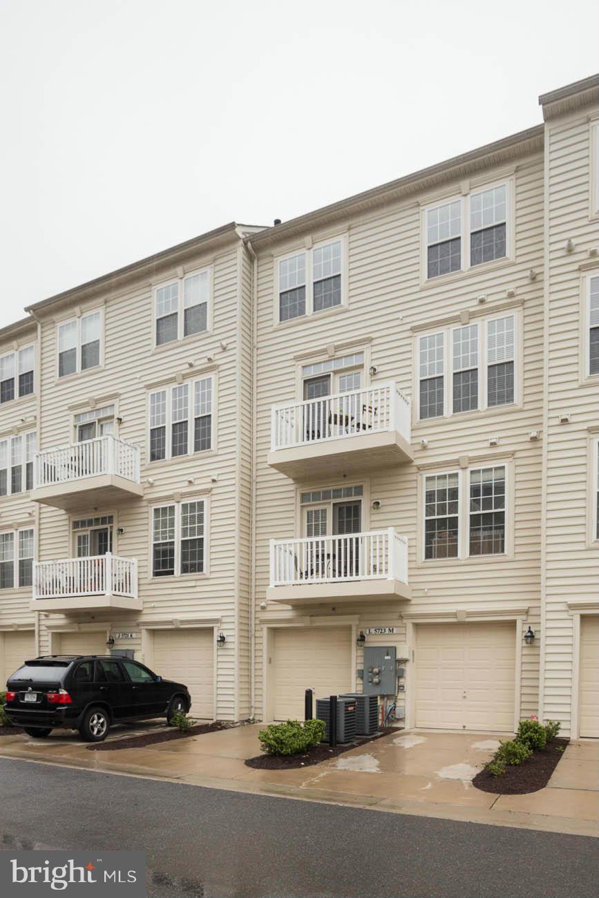 5723 Callcott Way, Unit M Alexandria, VA 22312 - Photo 28 of 28 a building view