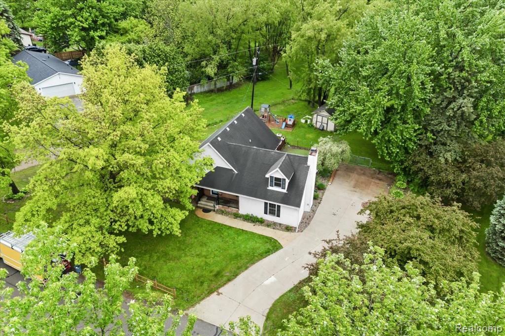 1473 Booth Street Howell, MI 48843 - Photo 32 of 37 Gallery Image 32