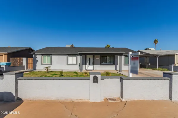 $359,000 | 7136 West Westview Drive, Phoenix, AZ 85033