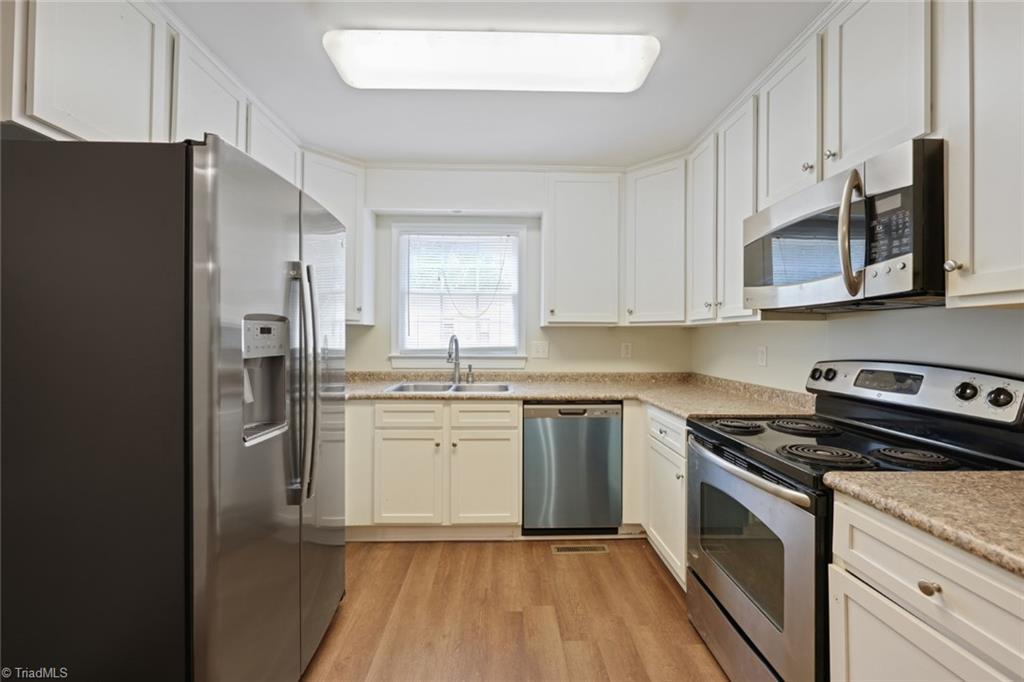 655 Shellhabour Boulevard Rural Hall, NC 27045 - Photo 16 of 30 Gallery Image 16
