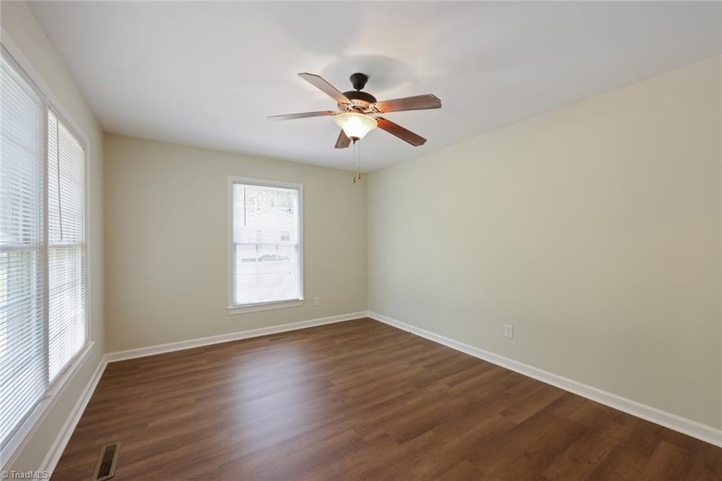 655 Shellhabour Boulevard Rural Hall, NC 27045 - Photo 8 of 30 Gallery Image 8