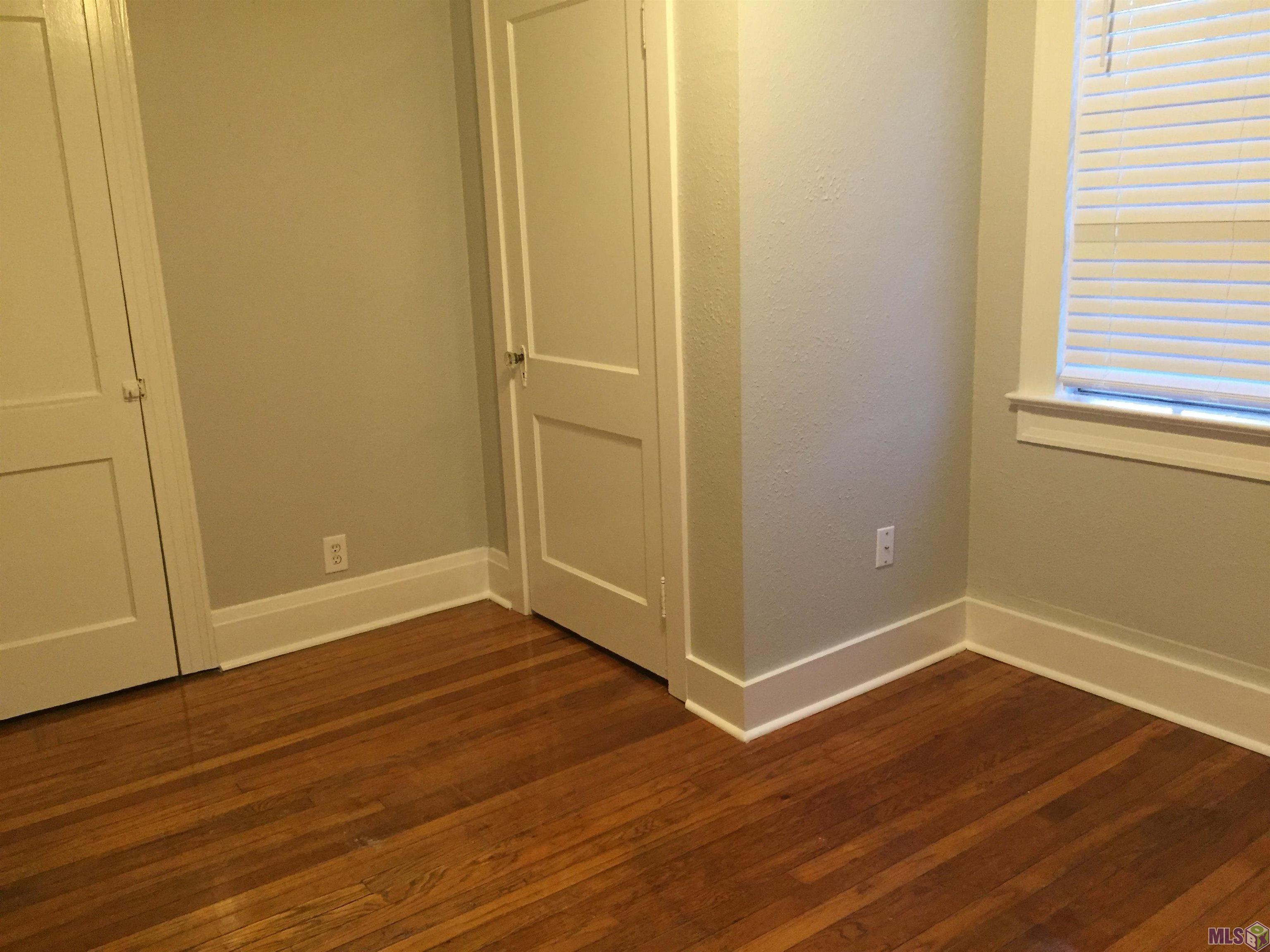 718 Park Boulevard, Unit 3 Baton Rouge, LA 70806 - Photo 10 of 12 Master bedroom