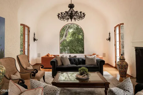 $3,580,000 | 201 La Vereda Road, Pasadena, CA 91105