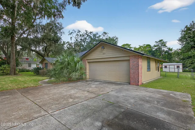 $1,875 | 6819 Mc Mullin Street, Jacksonville, FL 32210