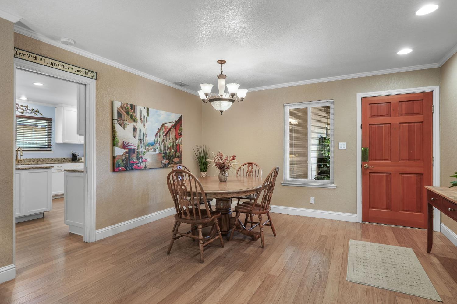 2276 El Cejo Circle Rancho Cordova, CA 95670 - Photo 4 of 41