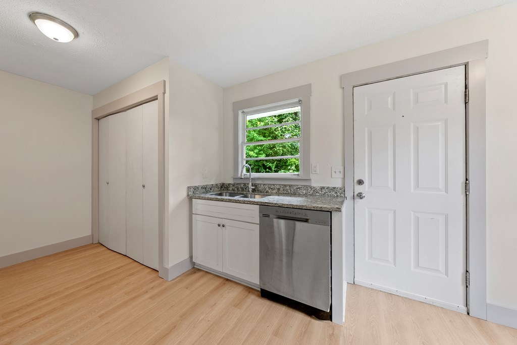 4534 Sentry Street Columbus, GA 31907 - Photo 6 of 31 Gallery Image 6