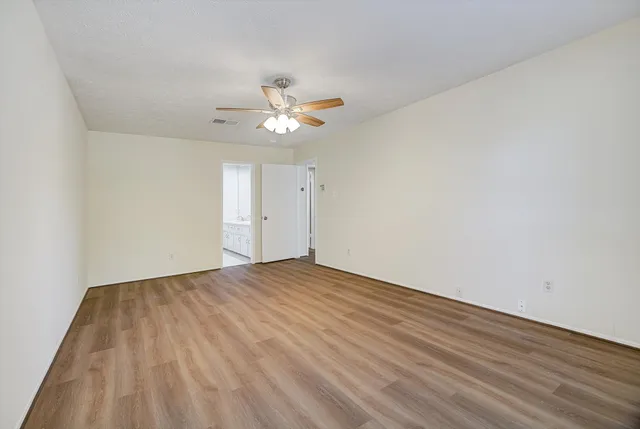 $2,400 | 2807 Planters Street, Sugar Land, TX 77479