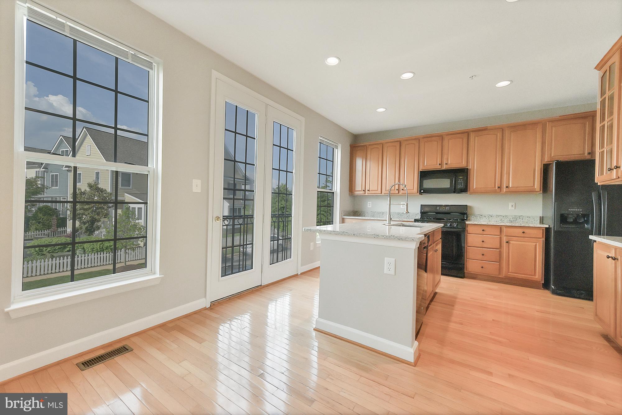 8829 Lew Wallace Road Frederick, MD 21704 - Photo 16 of 55 Updated kitchen with exotic granite