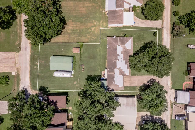 $199,900 | 100 Lakeview Drive, Point Blank, TX 77364