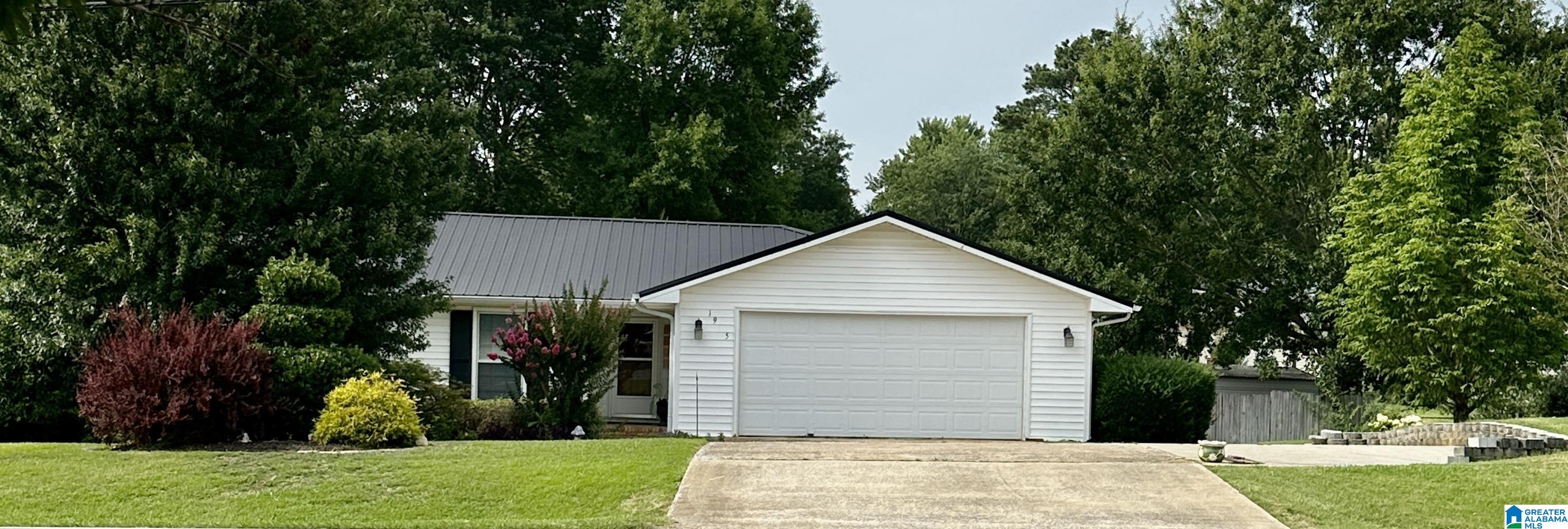 1905 Friendship Road Oxford, AL 36203 - Photo 2 of 32