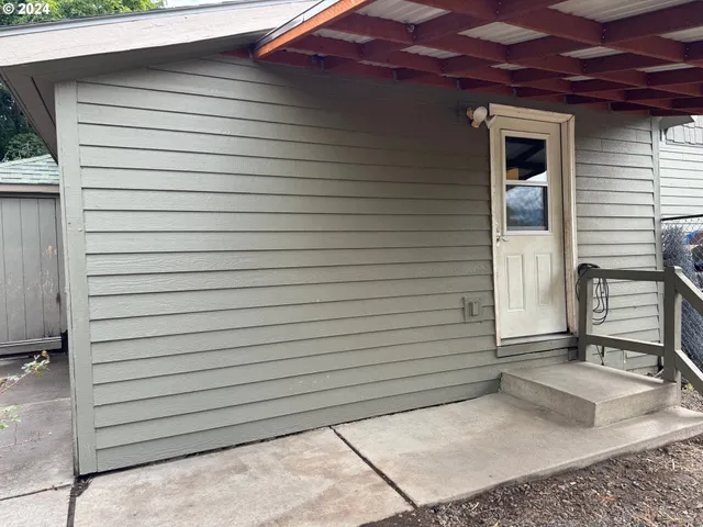 $255,000 | 304 North River Street, Enterprise, OR 97828