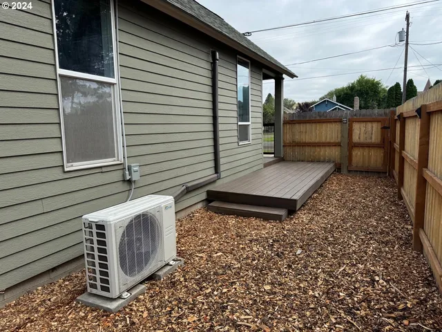 $255,000 | 304 North River Street, Enterprise, OR 97828