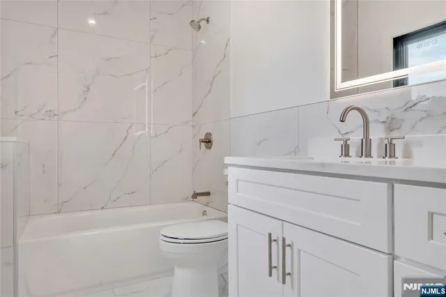 $1,488,000 | 412 Tappan Road, Northvale, NJ 07647