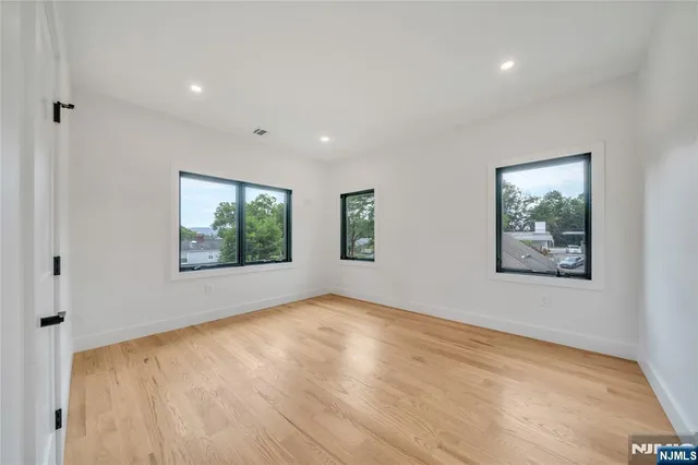 $1,488,000 | 412 Tappan Road, Northvale, NJ 07647