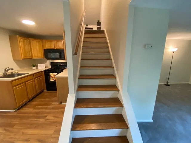 $1,950 | 12 Cedar Street, Unit 4, Holliston, MA 01746