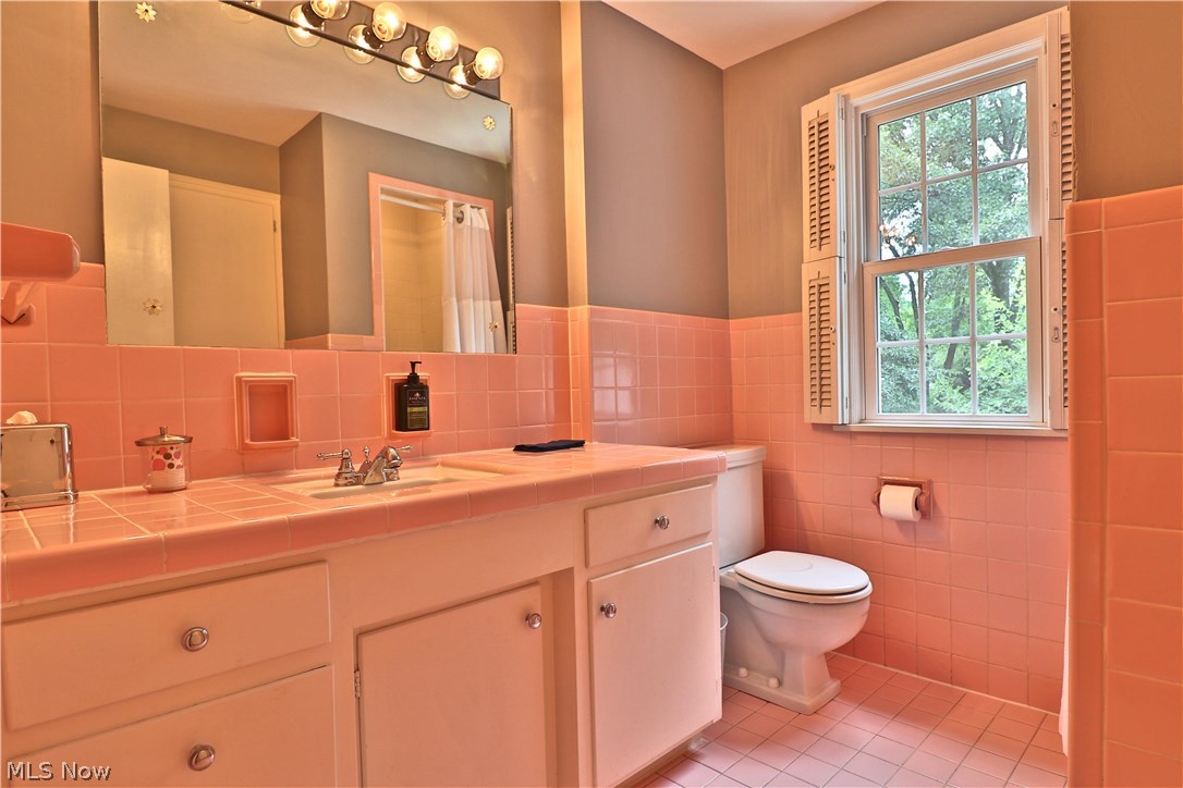 2305 Stockbridge Road Akron, OH 44313 - Photo 26 of 34