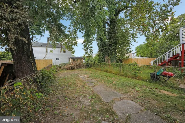 $2,095 | 133 East Federal Street, Burlington, NJ 08016