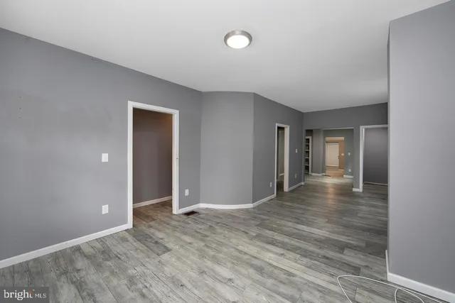 $2,095 | 133 East Federal Street, Burlington, NJ 08016