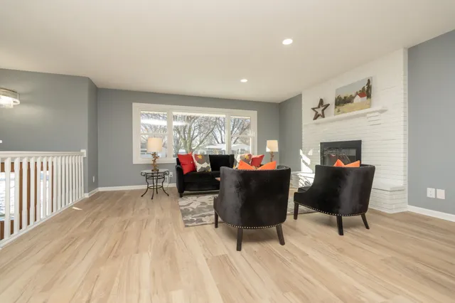 $585,000 | 300 Viking Drive, Mankato, MN 56001