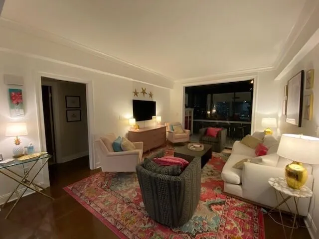 $3,500 | 14 Lockwood Drive, Unit 6I, Charleston, SC 29401