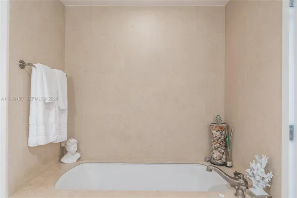 $15,000 | 6899 Collins Avenue, Unit 1605, Miami Beach, FL 33141