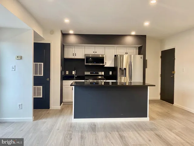 $2,000 | 3408 25th Street South, Unit 13, Arlington, VA 22206