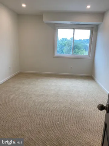 $2,000 | 3408 25th Street South, Unit 13, Arlington, VA 22206