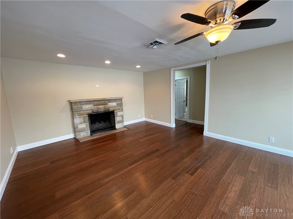 5270 Marshall Road Centerville, OH 45429 - Photo 4 of 28