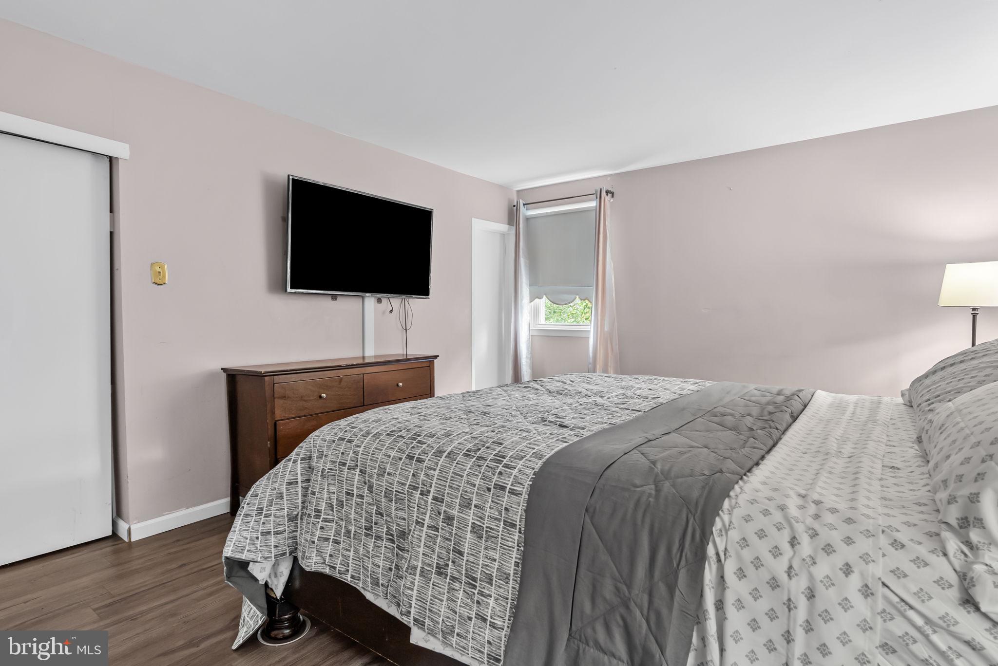 497 Pinewood Road Philadelphia, PA 19116 - Photo 24 of 33 Gallery Image 24
