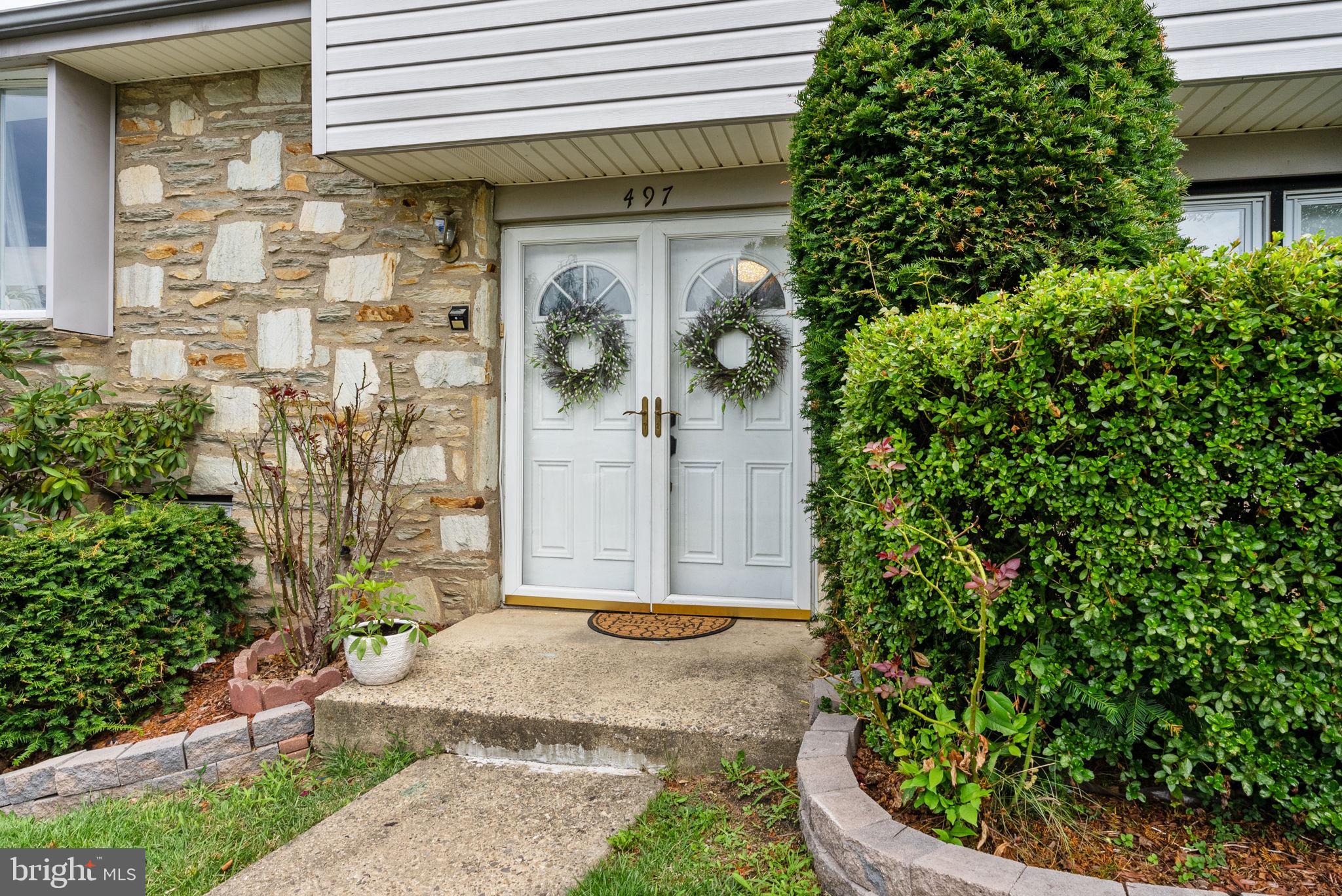 497 Pinewood Road Philadelphia, PA 19116 - Photo 3 of 33 Gallery Image 3