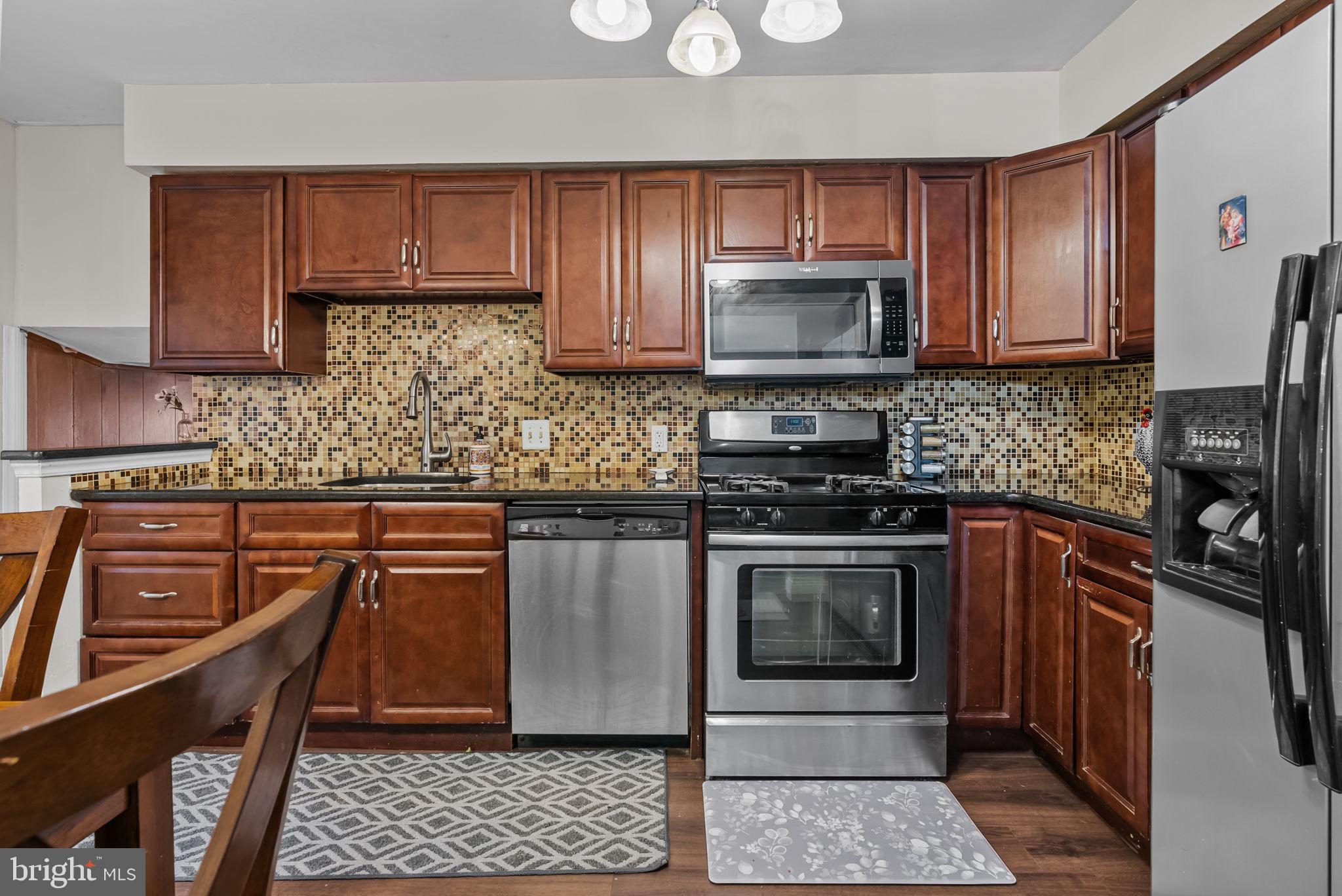 497 Pinewood Road Philadelphia, PA 19116 - Photo 10 of 33 Gallery Image 10