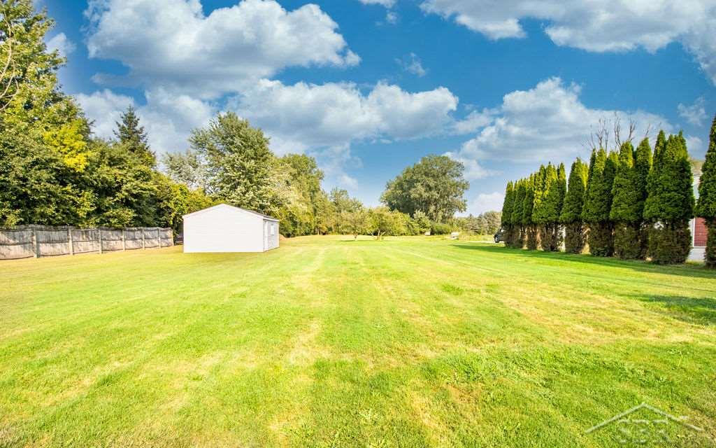 2575 South Center Road Saginaw, MI 48609 - Photo 3 of 22 50022424-2.JPG