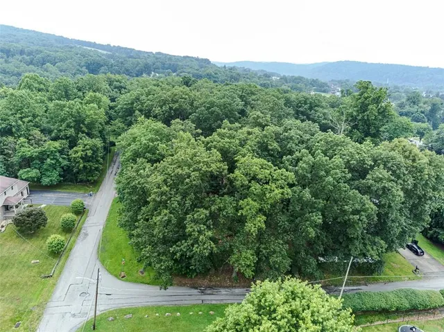 $30,000 | 0 Walnut Street, Connellsville, PA 15425