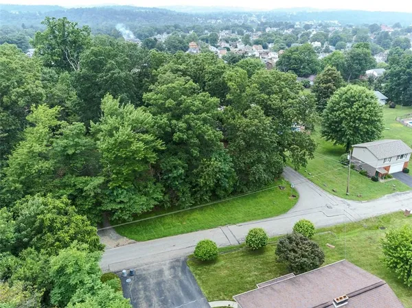 $30,000 | 0 Walnut Street, Connellsville, PA 15425