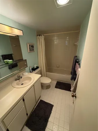 $174,900 | 200 Southeast 5th Avenue, Unit 606, Dania Beach, FL 33004
