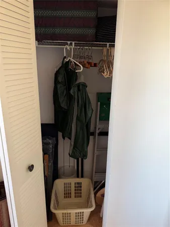 $174,900 | 200 Southeast 5th Avenue, Unit 606, Dania Beach, FL 33004