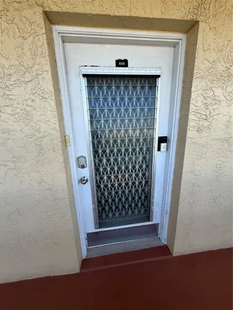 $174,900 | 200 Southeast 5th Avenue, Unit 606, Dania Beach, FL 33004