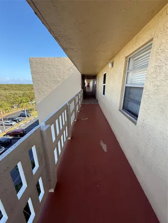 $174,900 | 200 Southeast 5th Avenue, Unit 606, Dania Beach, FL 33004