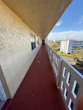 $174,900 | 200 Southeast 5th Avenue, Unit 606, Dania Beach, FL 33004