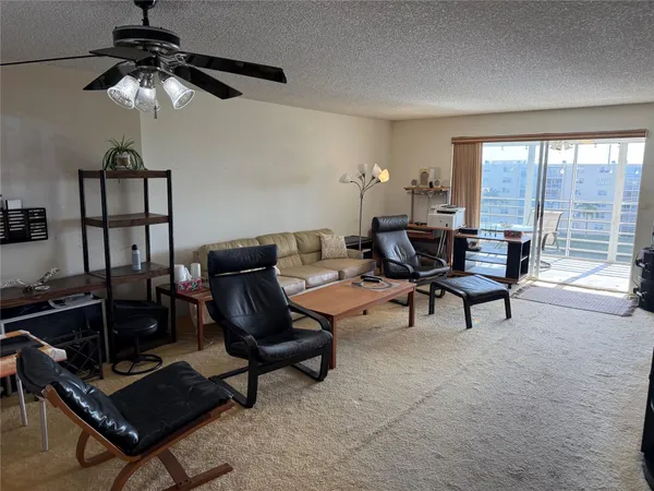 $174,900 | 200 Southeast 5th Avenue, Unit 606, Dania Beach, FL 33004