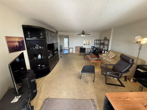 $174,900 | 200 Southeast 5th Avenue, Unit 606, Dania Beach, FL 33004