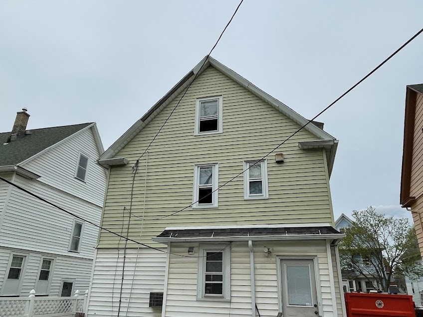 207 Herald Street Rochester, NY 14621 - Photo 4 of 50