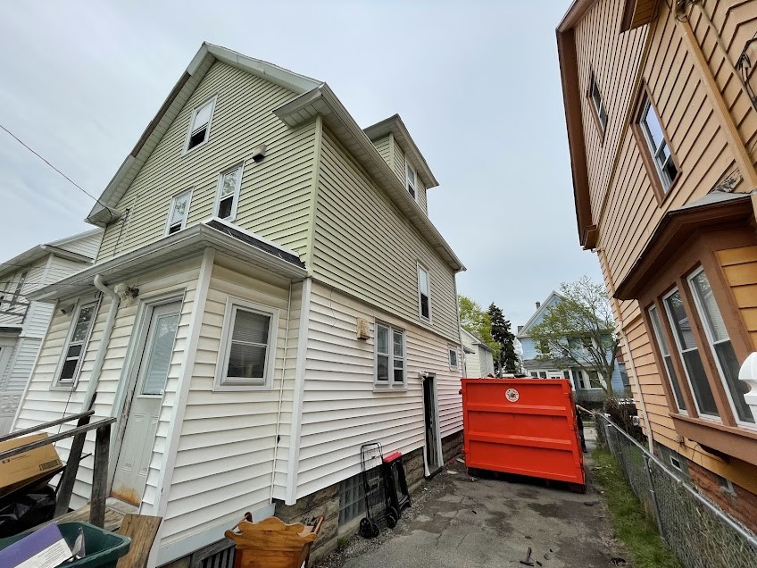 207 Herald Street Rochester, NY 14621 - Photo 9 of 50