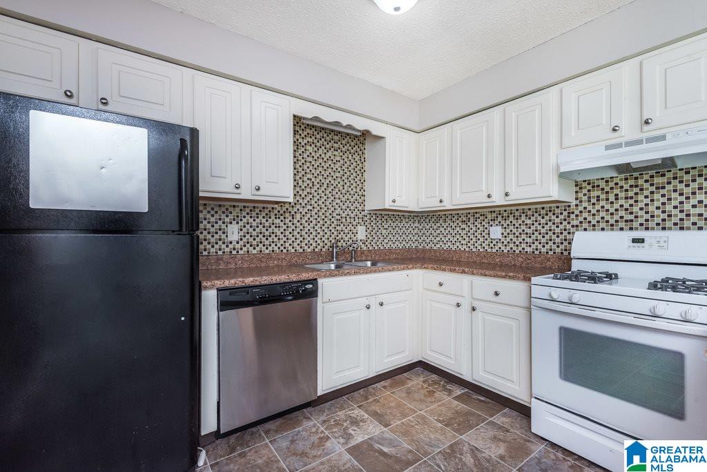 2816 Lambert Circle Moody, AL 35004 - Photo 8 of 15