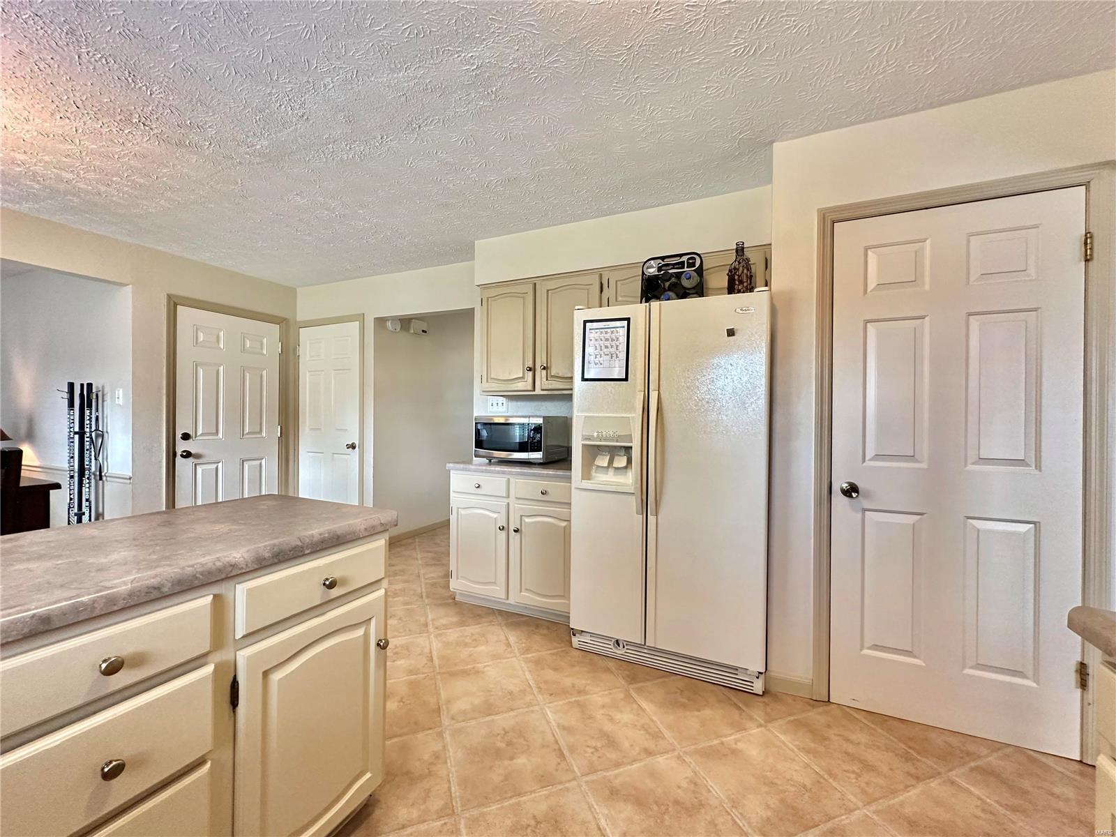 1979 Raintree Trail Collinsville, IL 62234 - Photo 20 of 52 Gallery Image 20