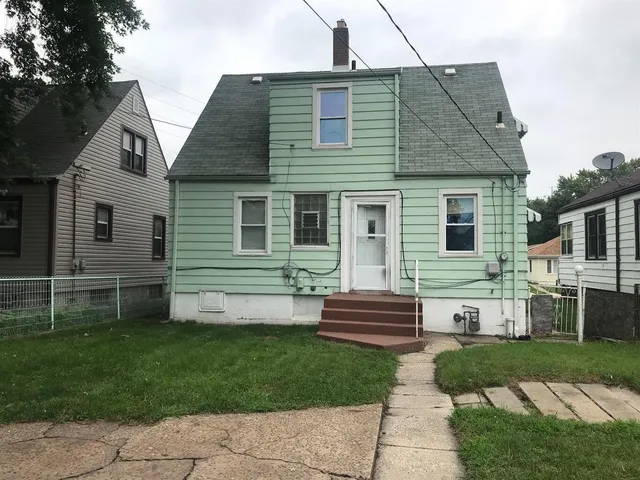 $165,000 | 2626 162nd Place, Hammond, IN 46323